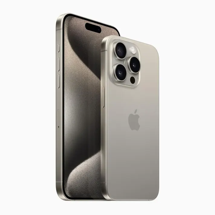 Apple iPhone 15 Pro Max in Natural Titanium